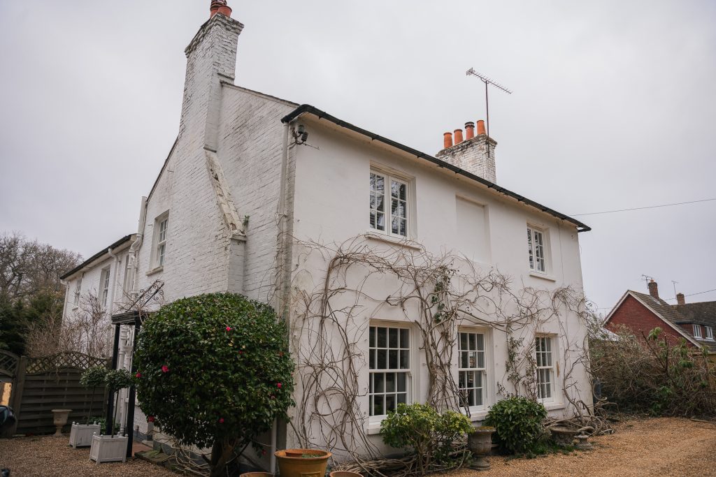 windows replacement for cottage home