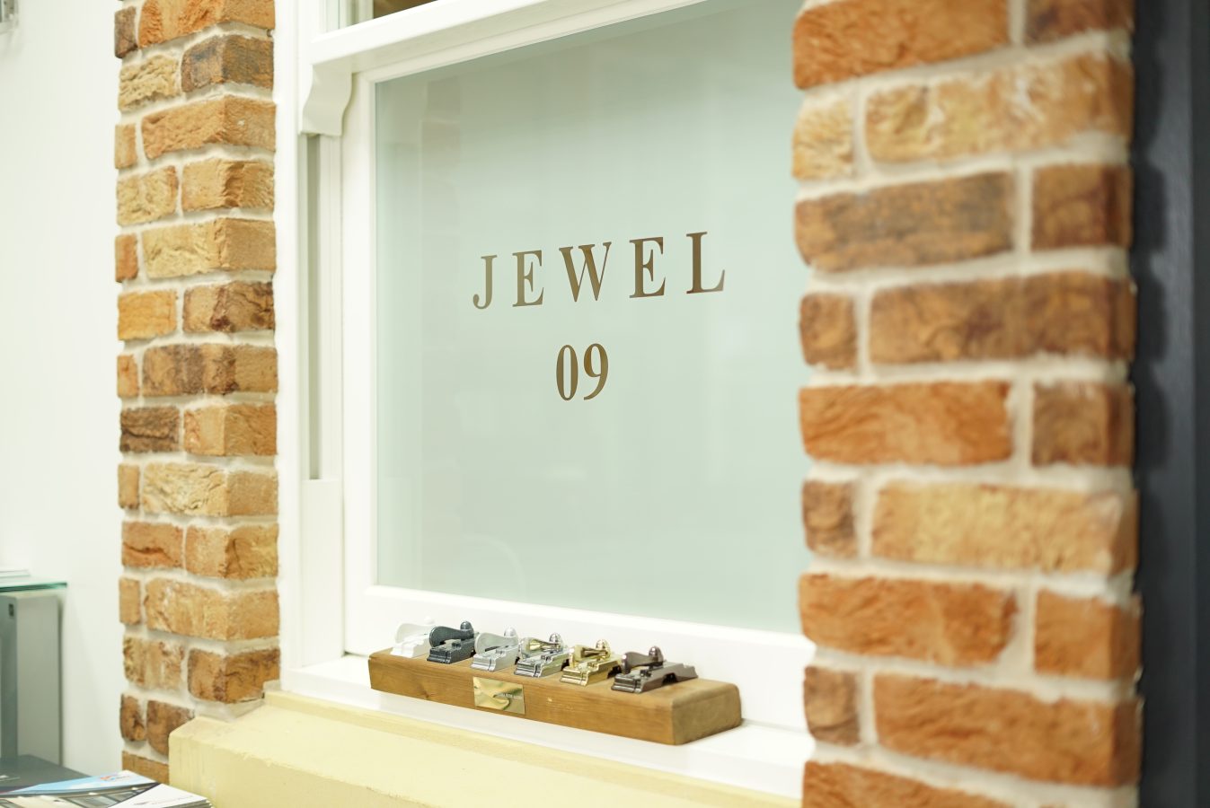 custom sash windows display ashvale